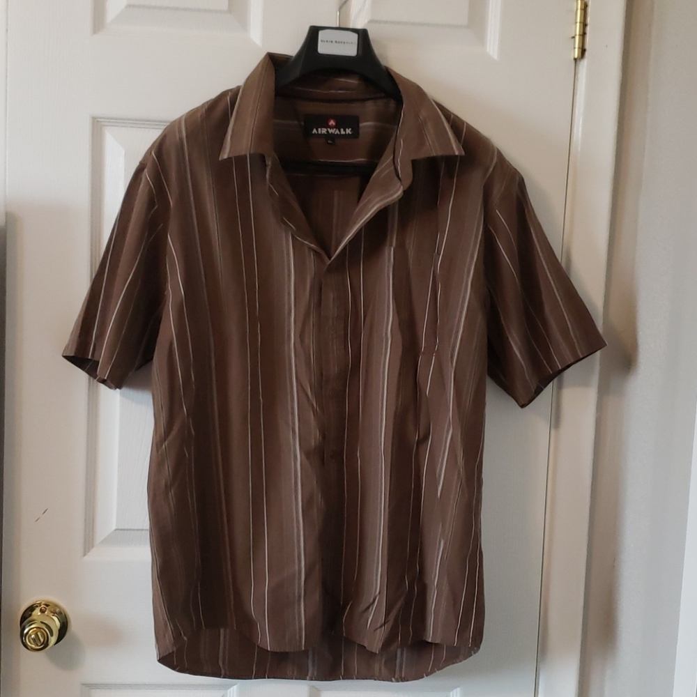 Airwalk short sleeve button down